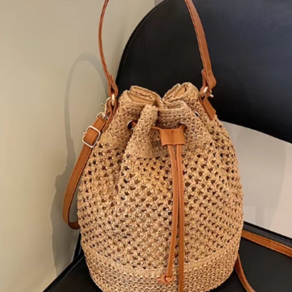 Summer Hand-Woven Handbag